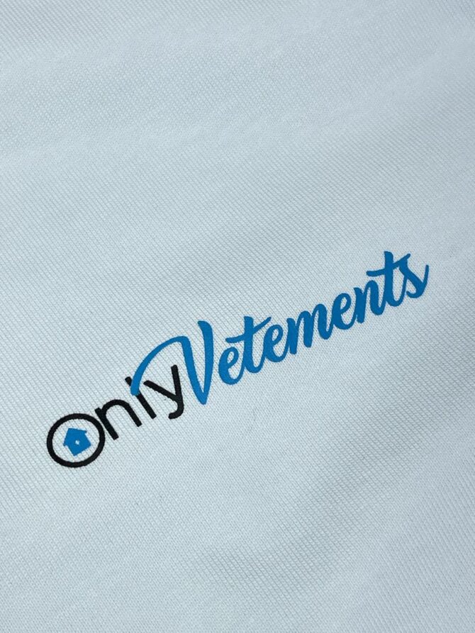 Футболка Vetements