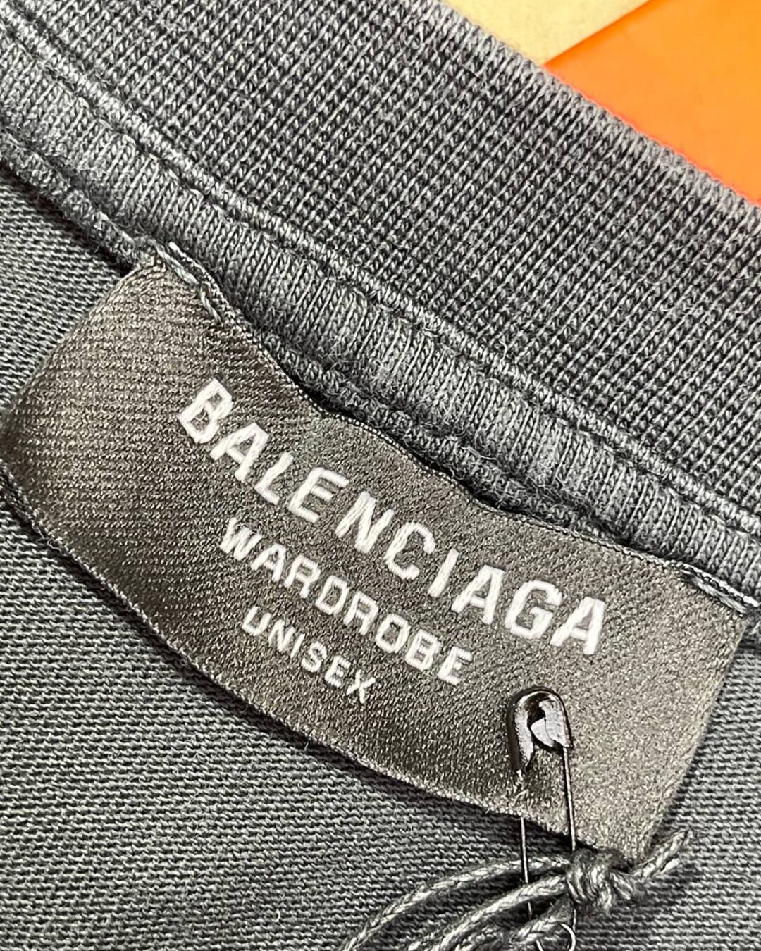 Футболка Balenciaga — фото 9
