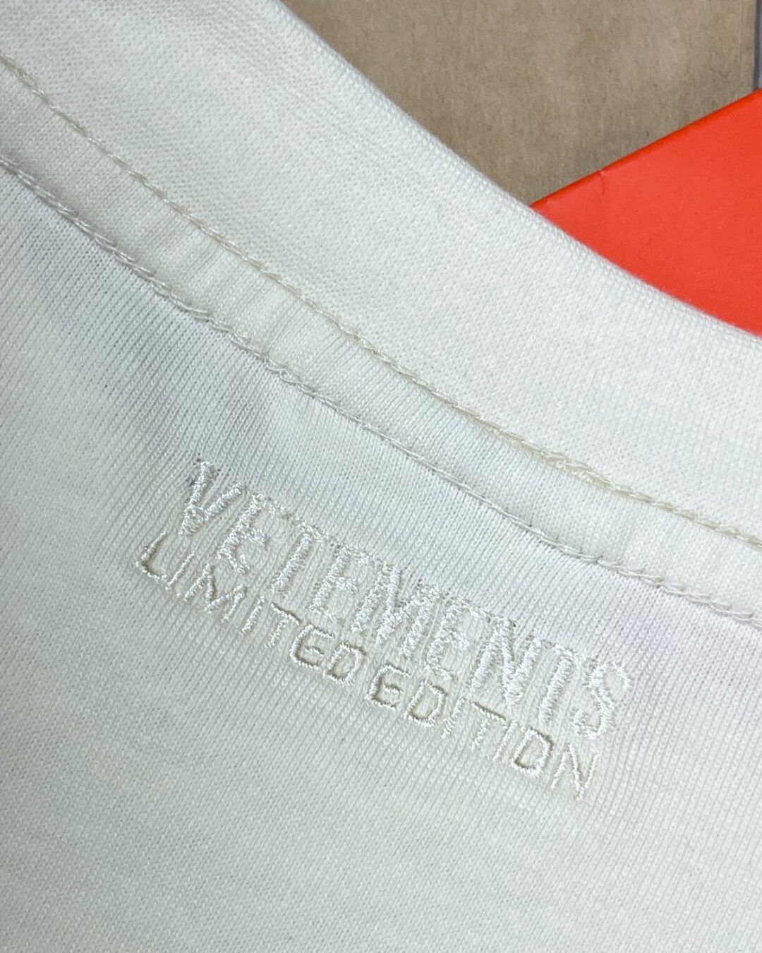 Футболка Vetements Think Dieftrefnly — фото 7