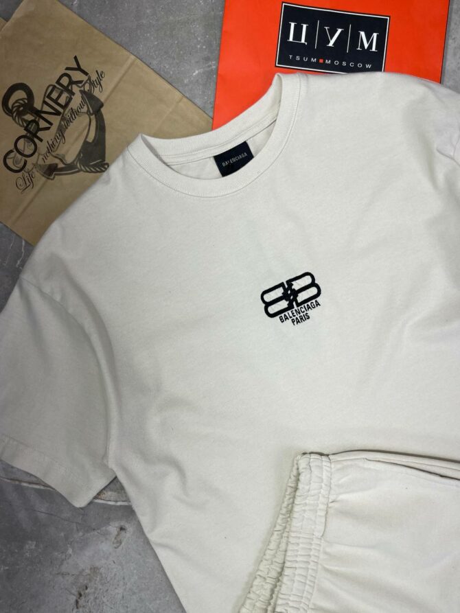 Костюм Balenciaga