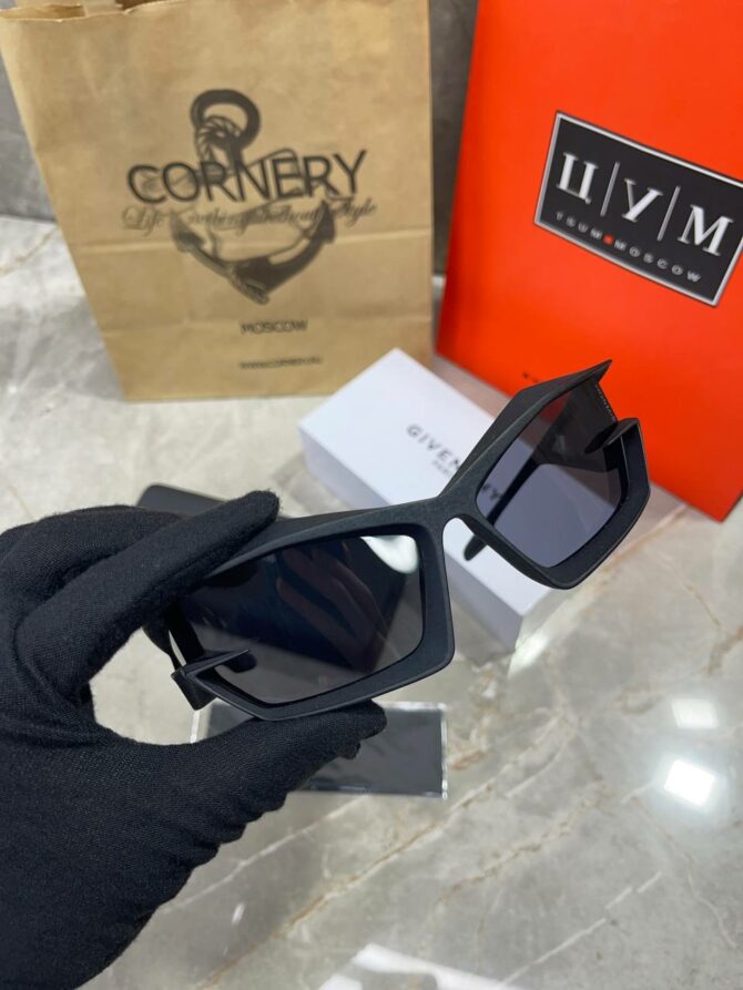 Очки Givenchy