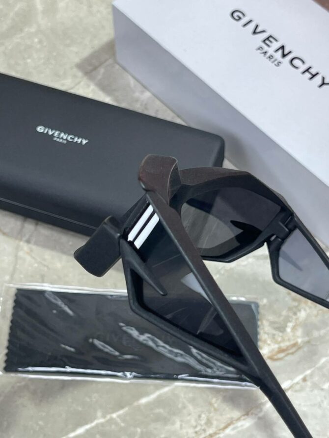 Очки Givenchy