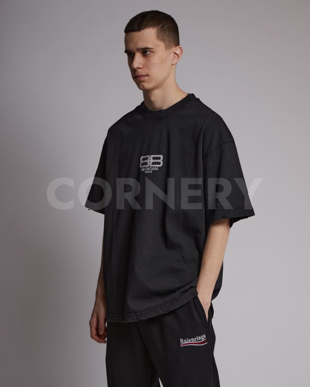 Футболка Balenciaga — фото 4