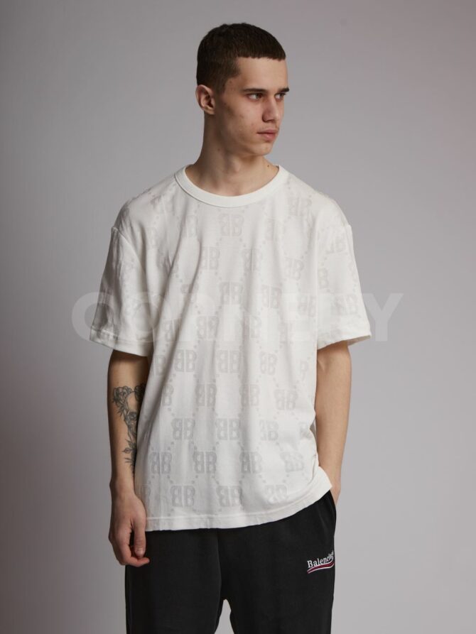 Футболка Balenciaga
