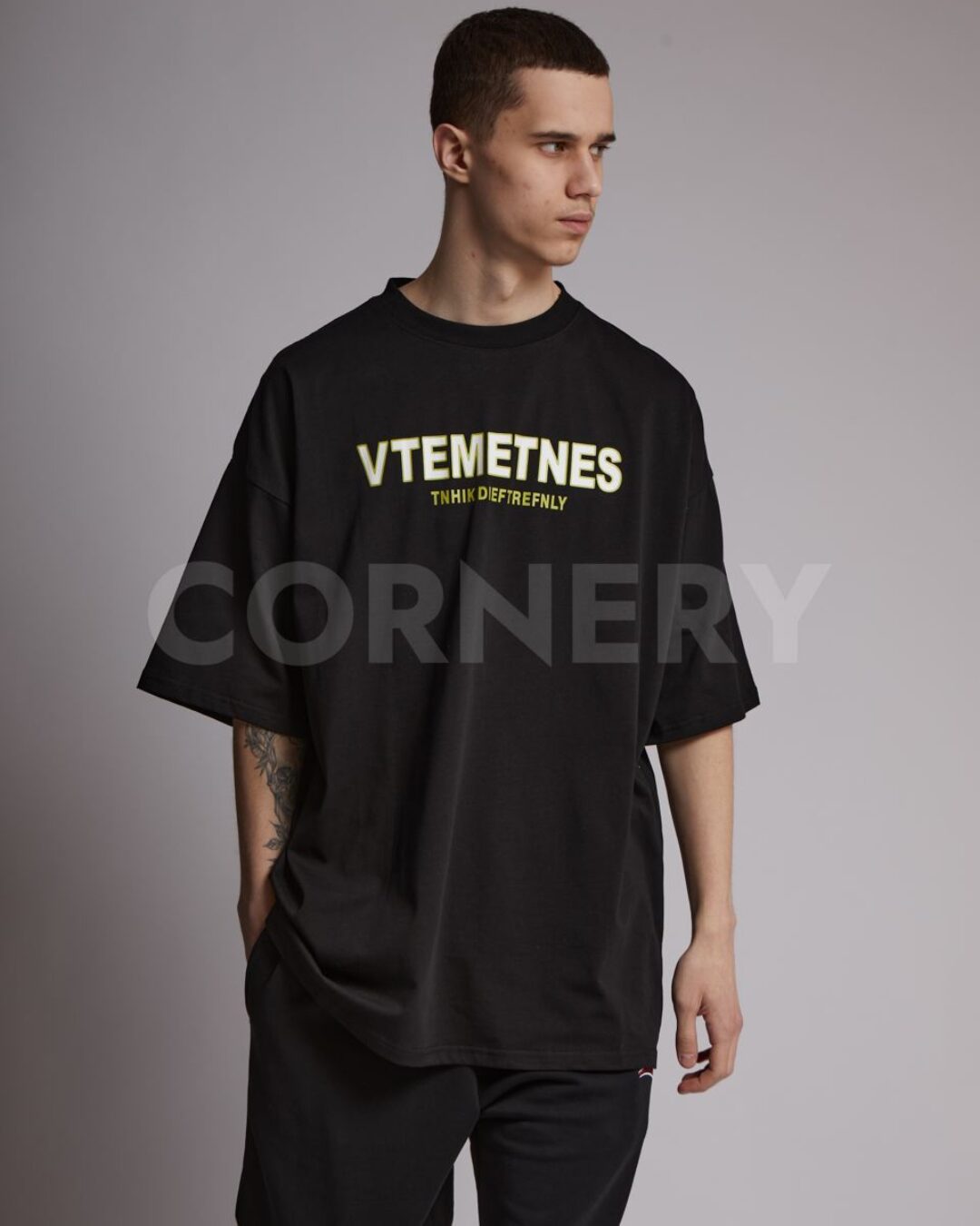 Футболка Vetements Think Dieftrefnly — фото 6