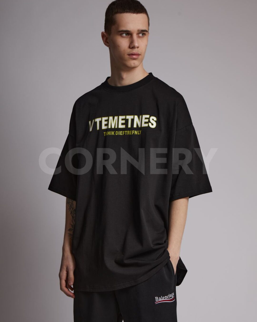 Футболка Vetements Think Dieftrefnly — фото 4