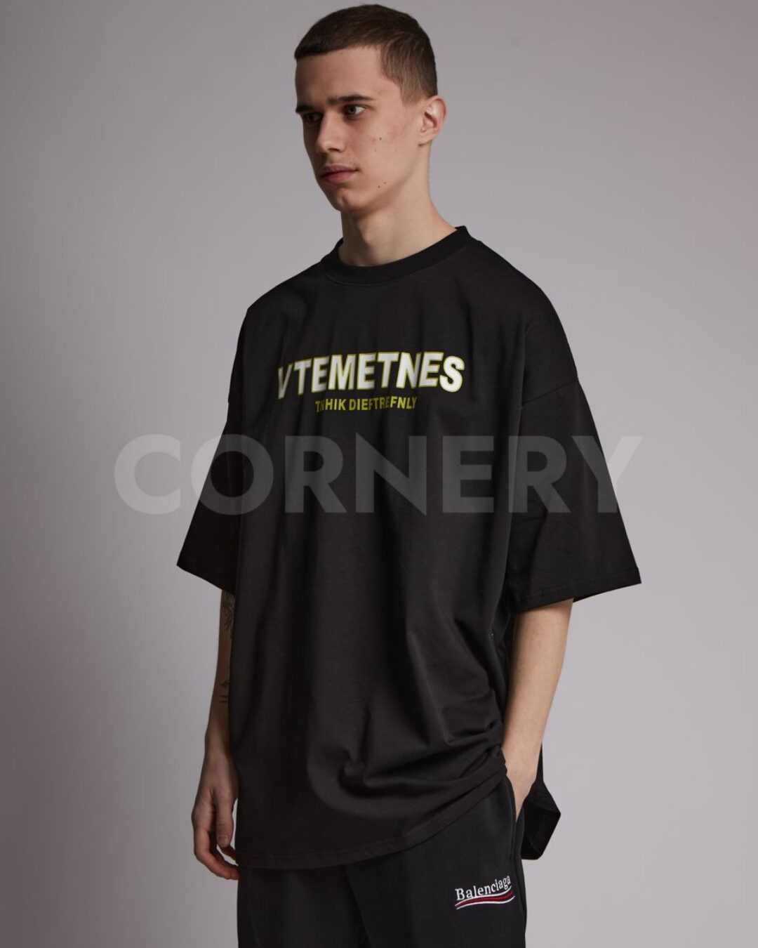 Футболка Vetements Think Dieftrefnly — фото 5