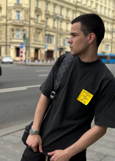 Футболка Balenciaga