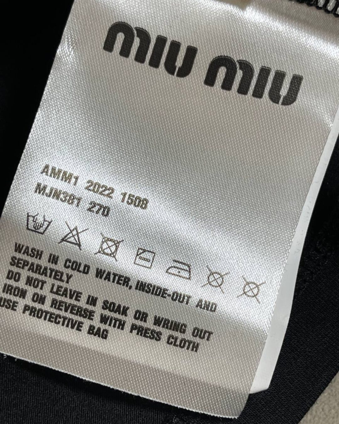 Топ Miu Miu