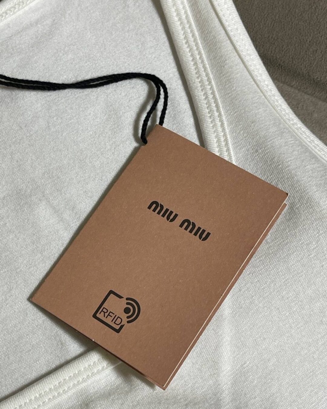 Топ Miu Miu