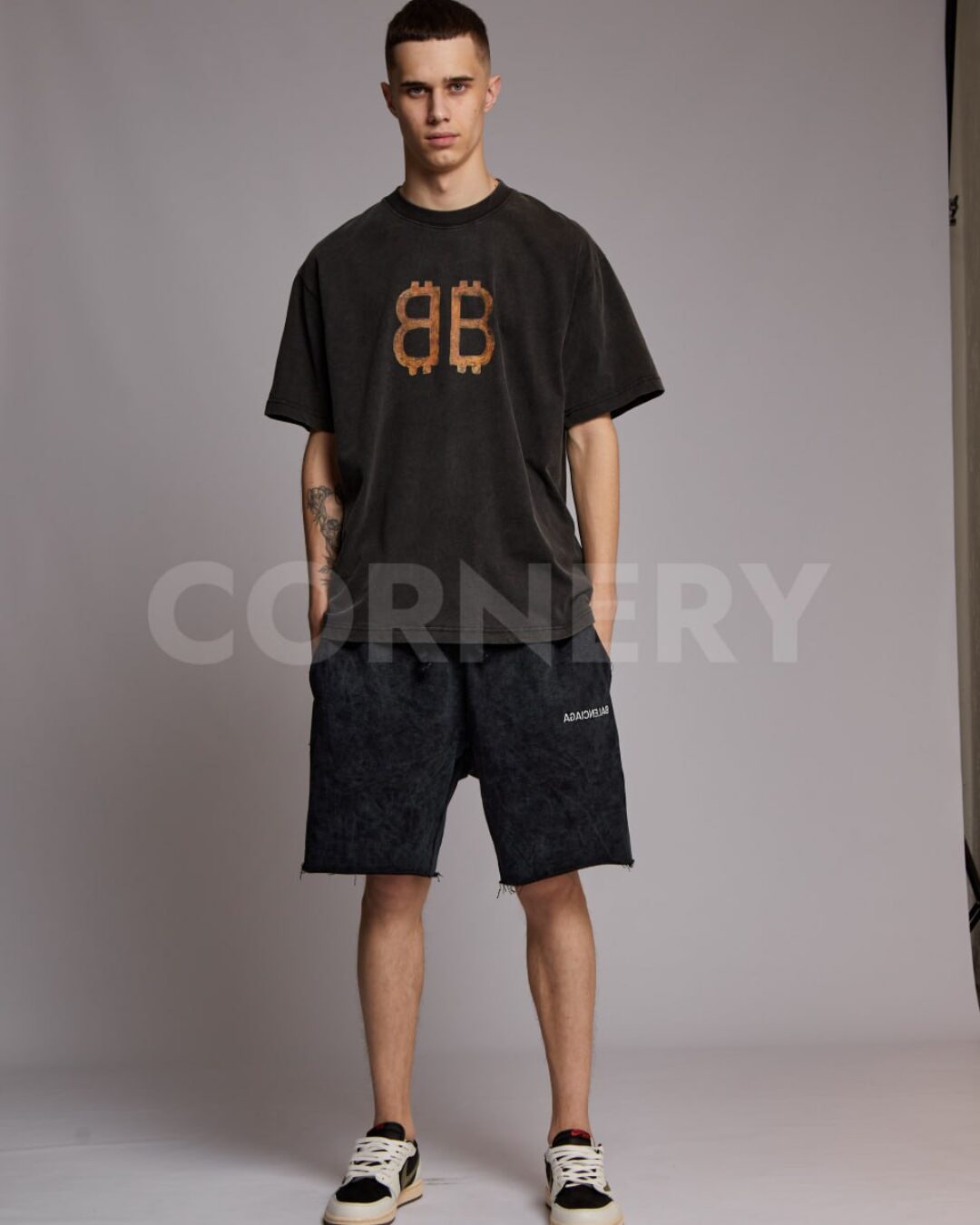Футболка Balenciaga — фото 6