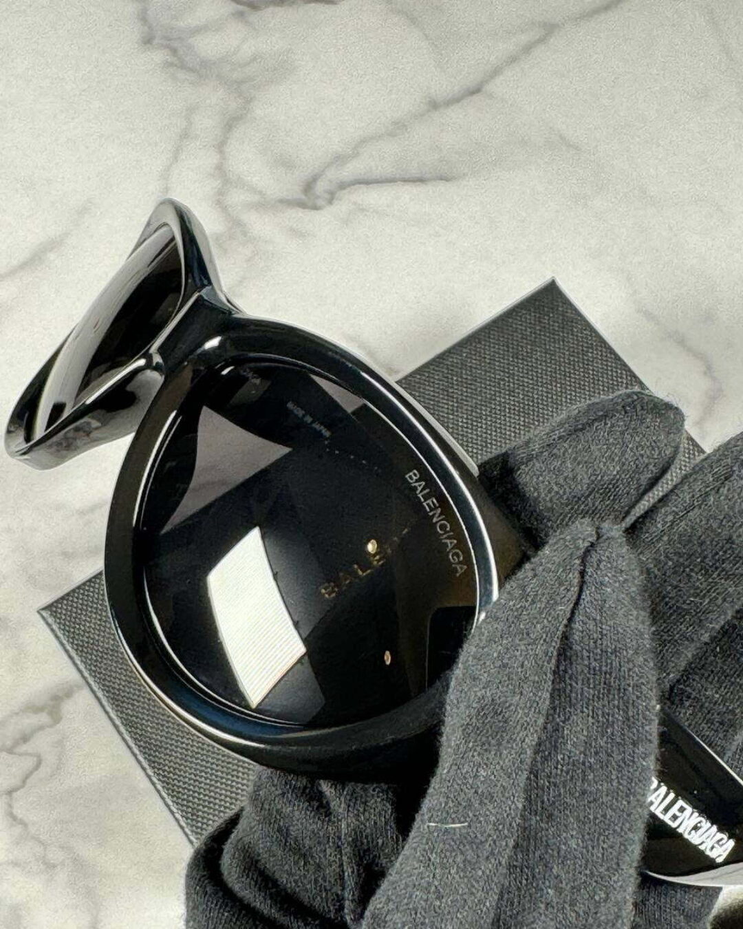 Очки Balenciaga
