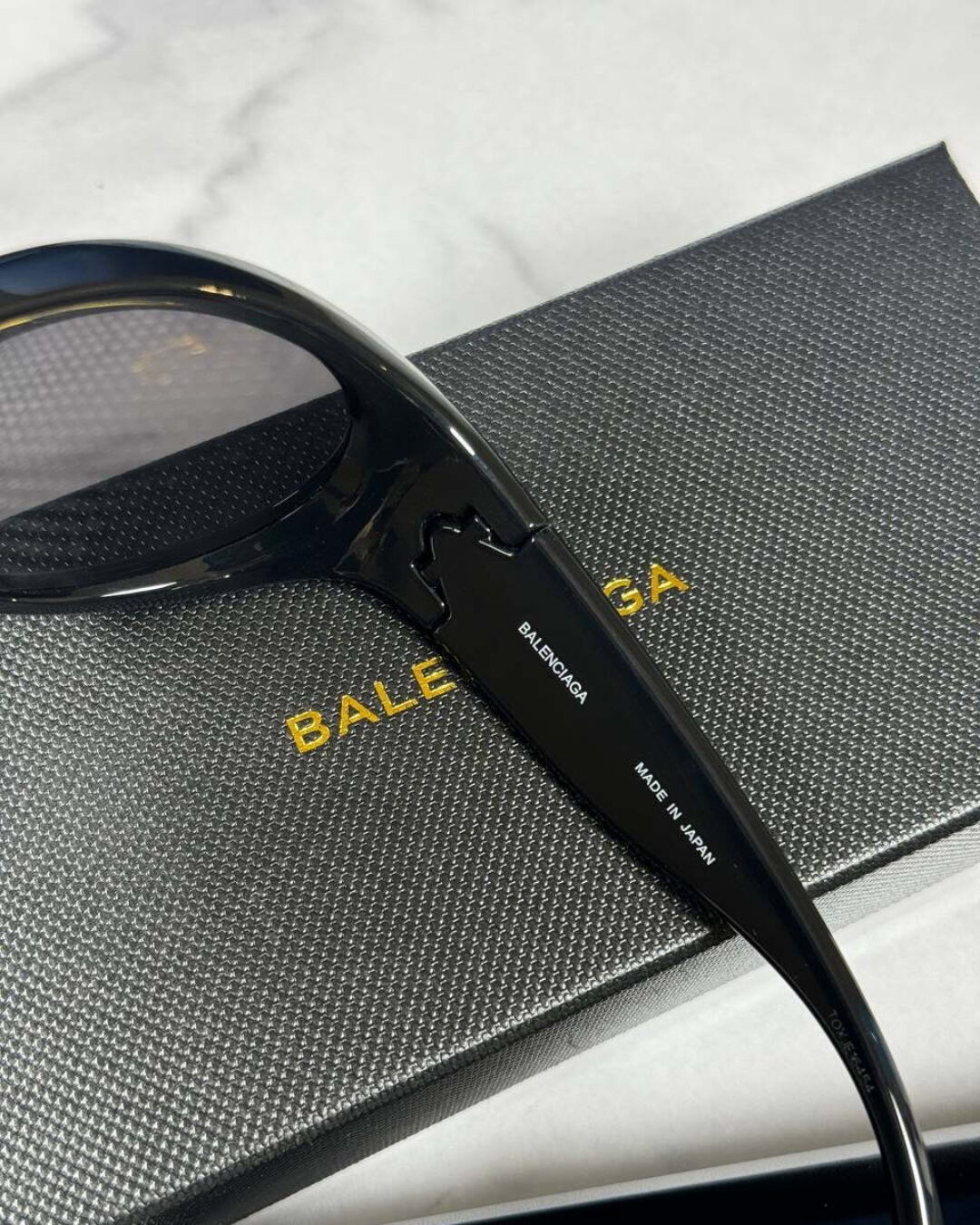 Очки Balenciaga