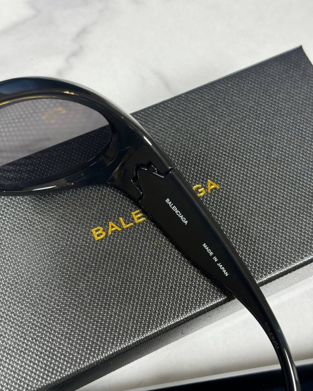 Очки Balenciaga