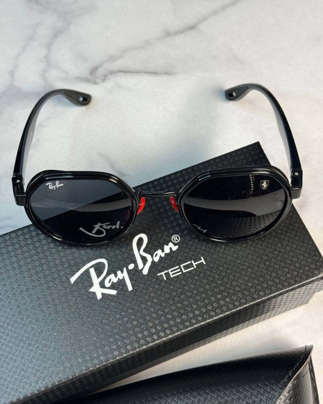 Очки Ray Ban x Ferrari