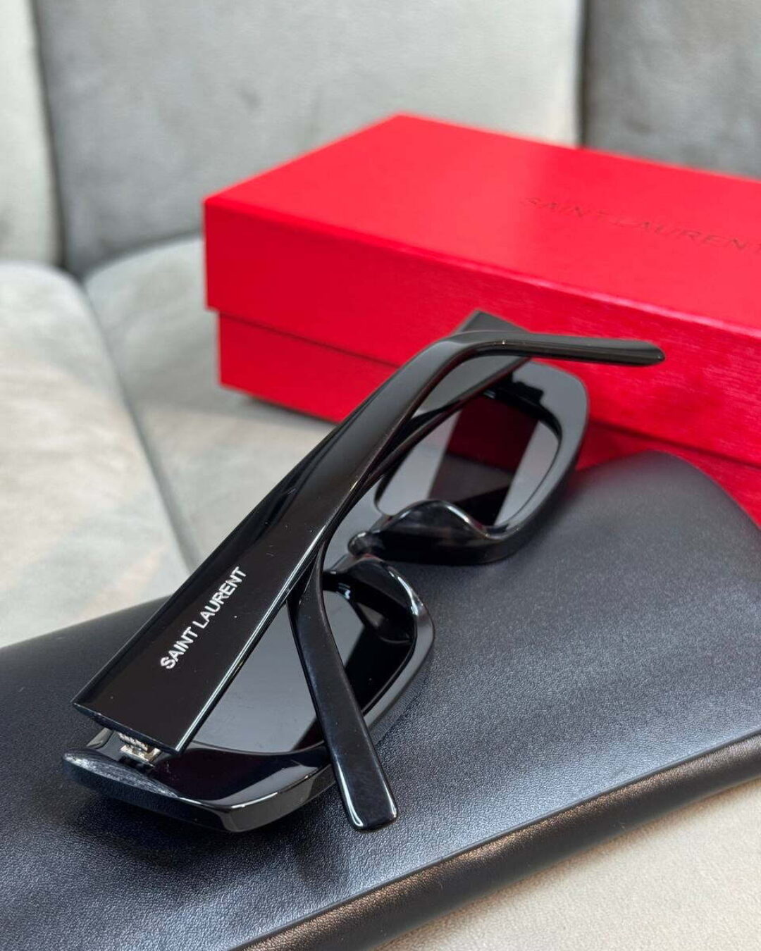 Очки Saint Laurent