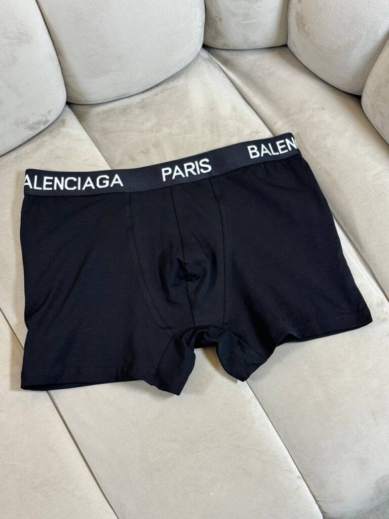 Трусы Balenciaga