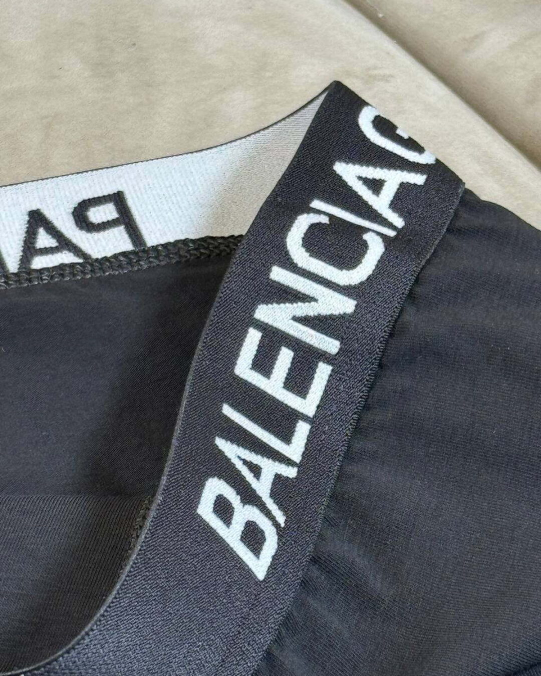 Трусы Balenciaga