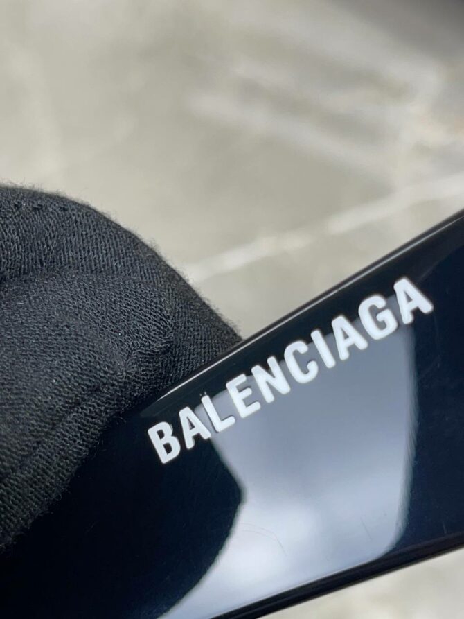 Очки Balenciaga