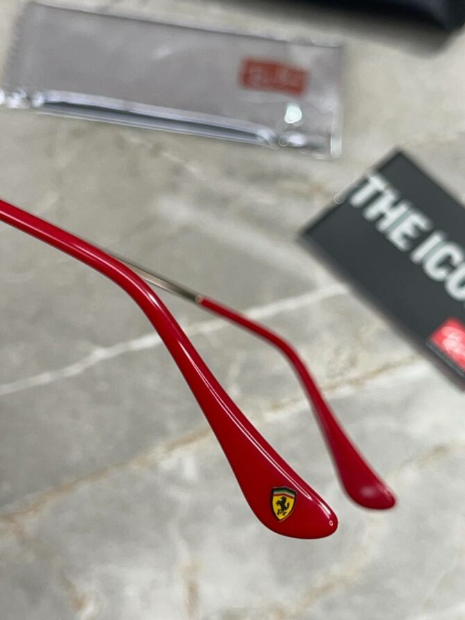Очки Ray Ban x Ferrari