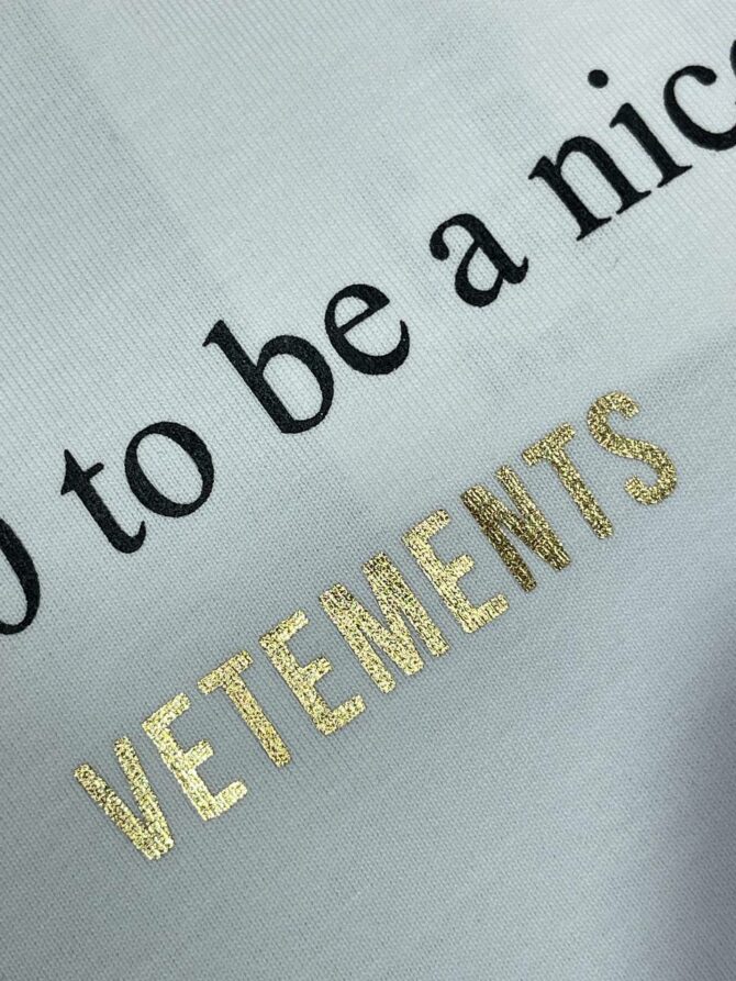 Футболка Vetements