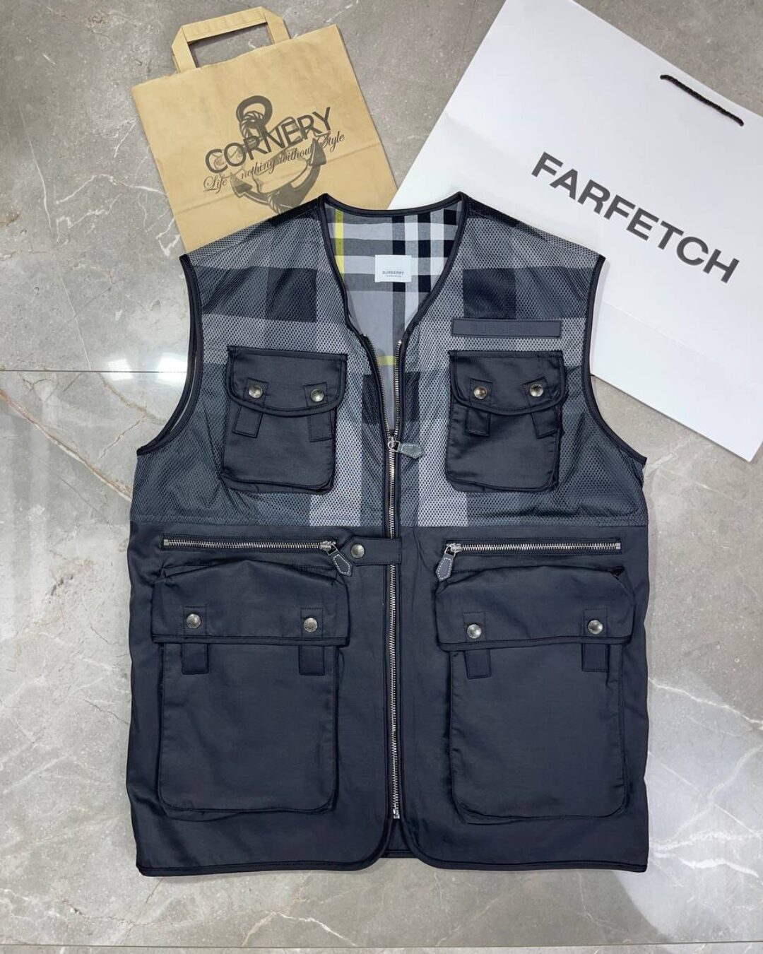 Жилет Burberry (дисконт)