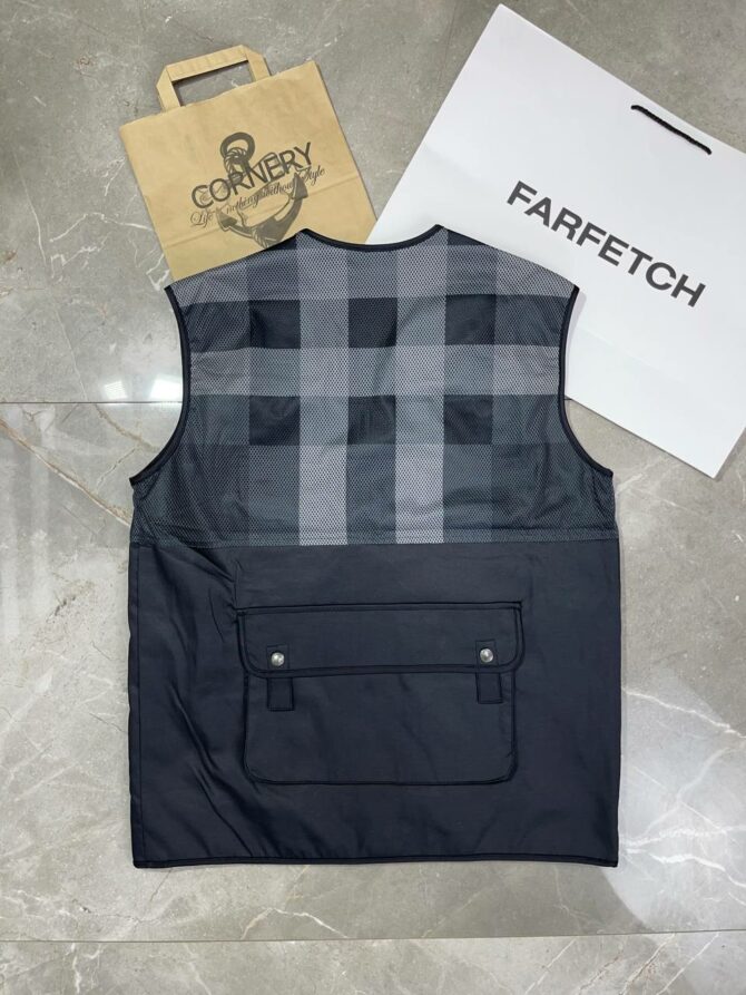 Жилет Burberry