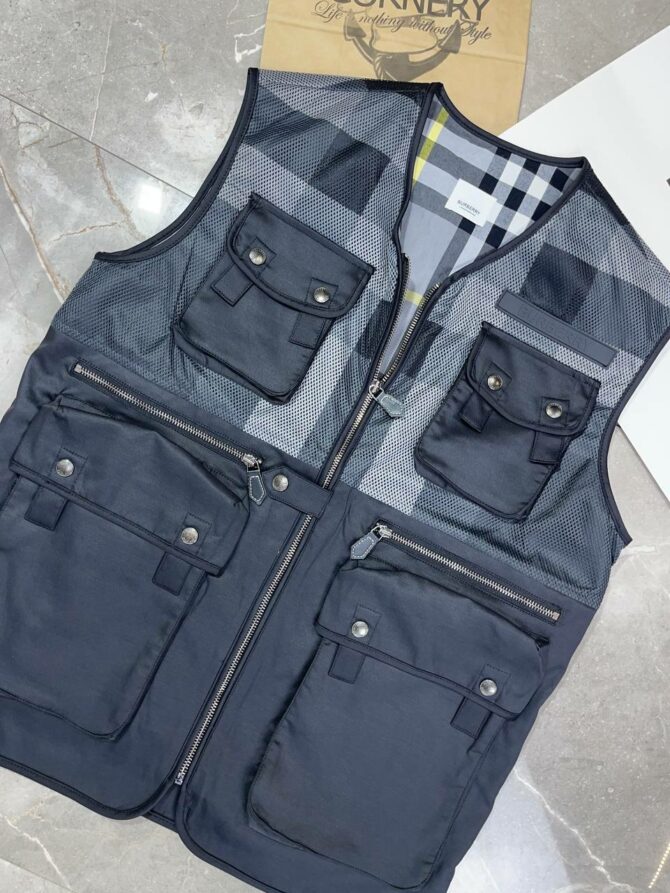 Жилет Burberry