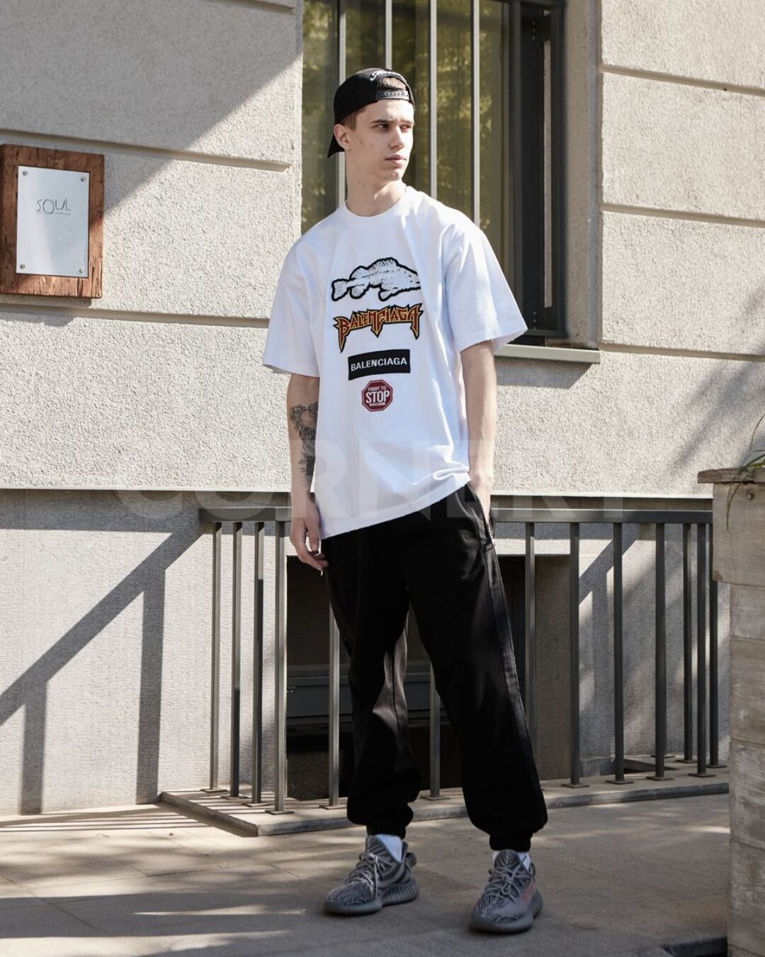 Футболка Balenciaga — фото 4