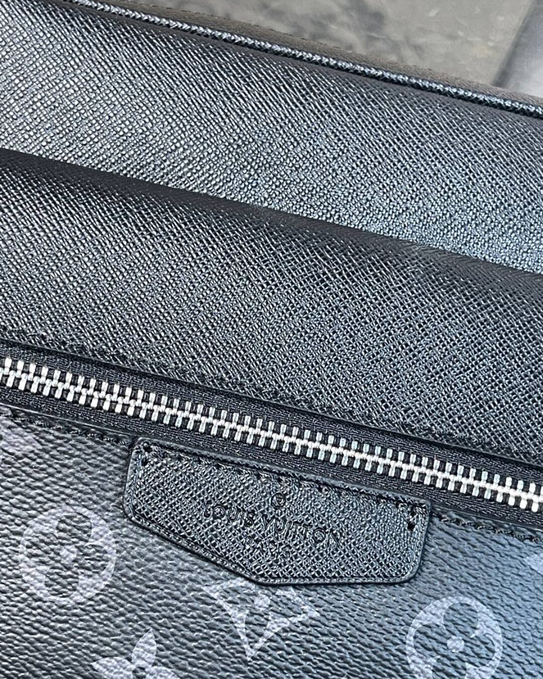 Сумка Louis Vuitton Outdoor — фото 9