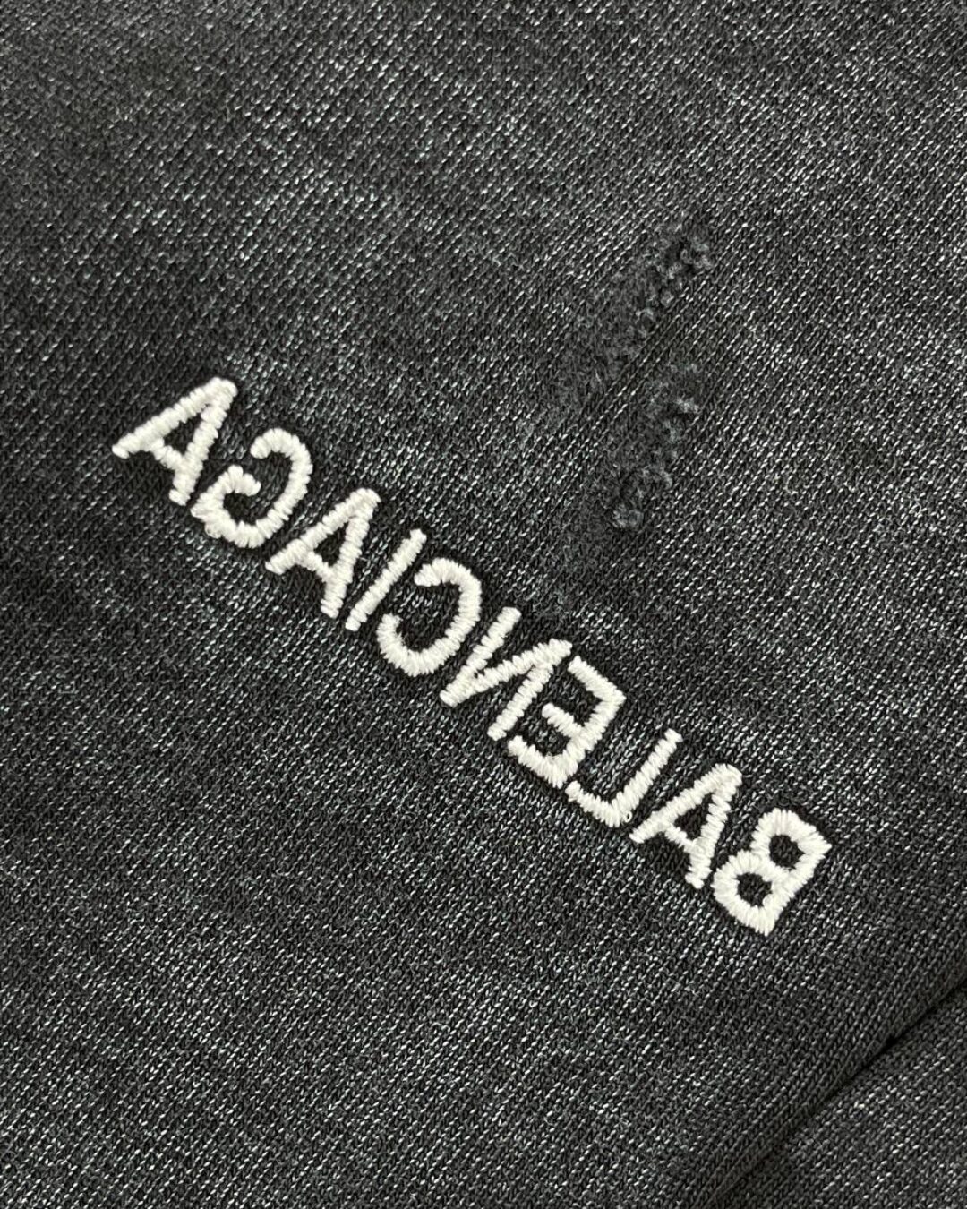 Костюм Balenciaga — фото 8