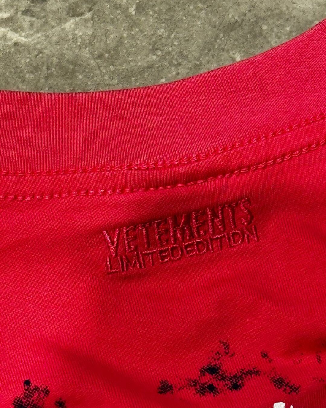 Футболка Vetements