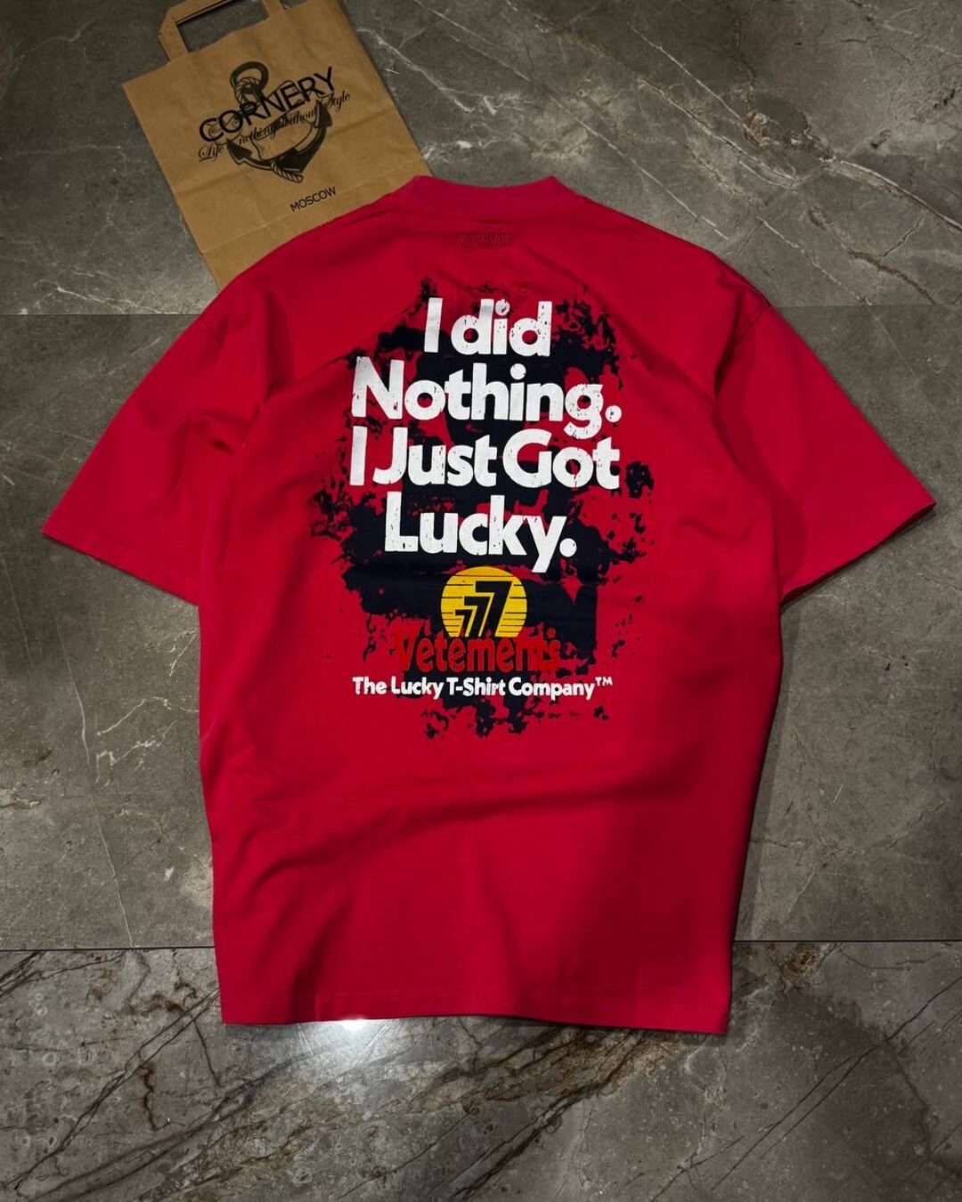 Футболка Vetements