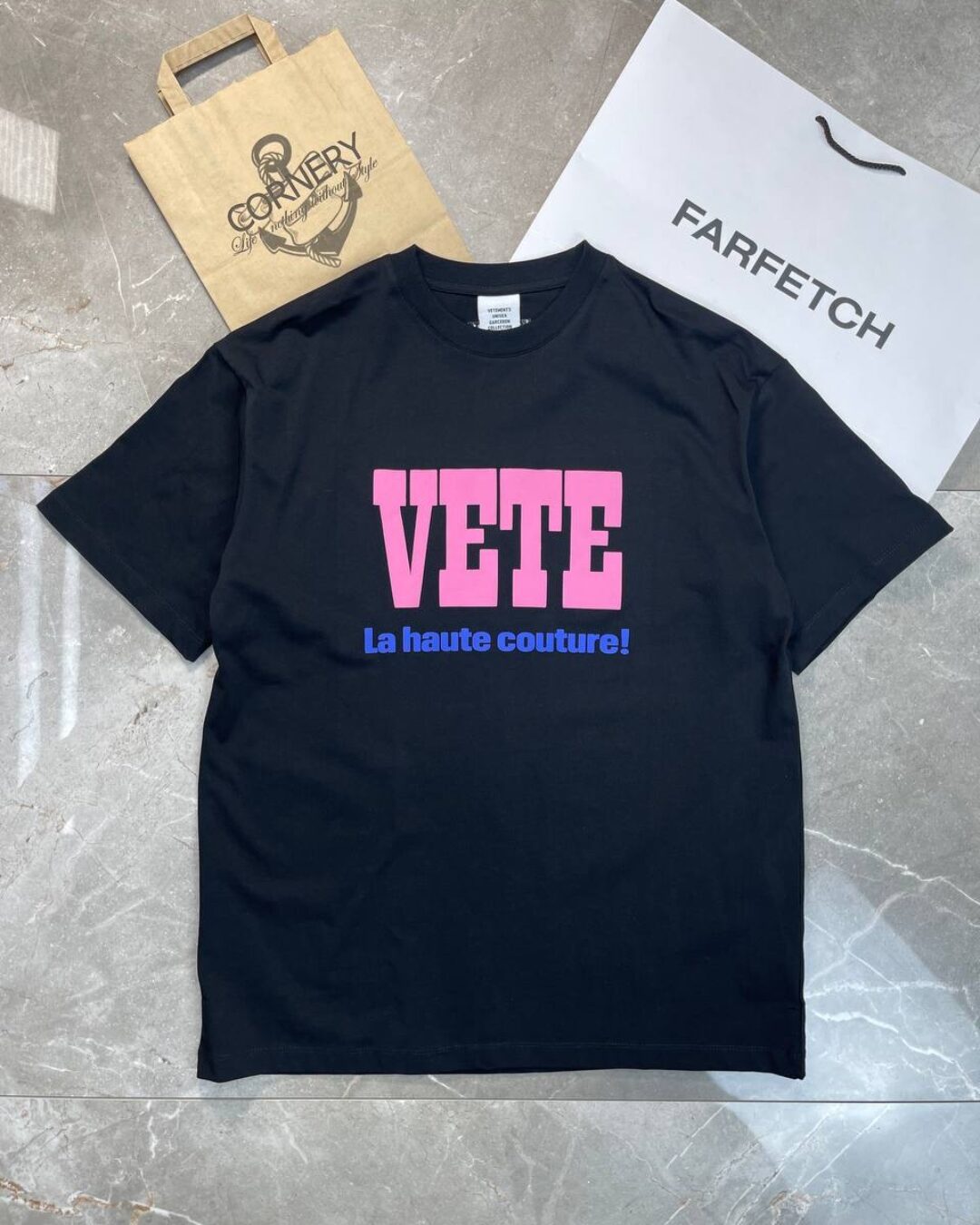 Футболка Vetements