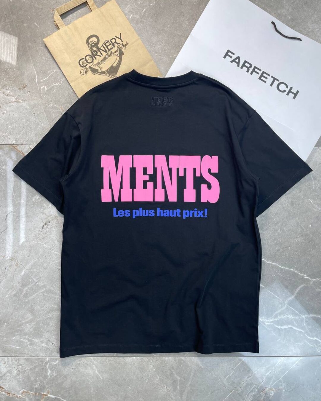 Футболка Vetements