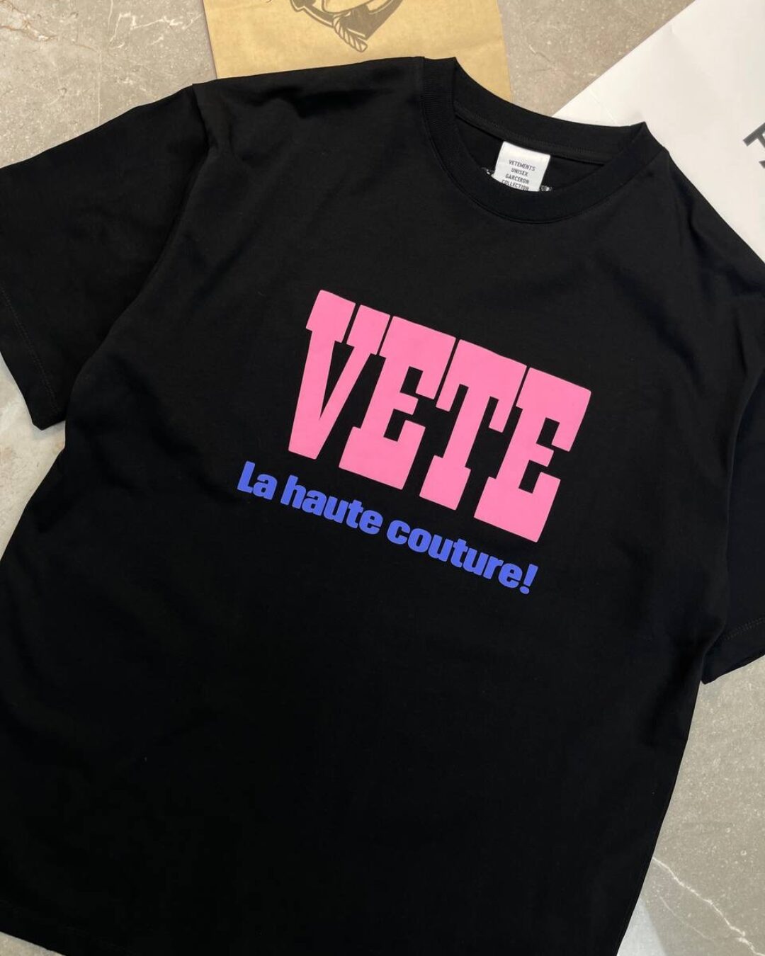 Футболка Vetements
