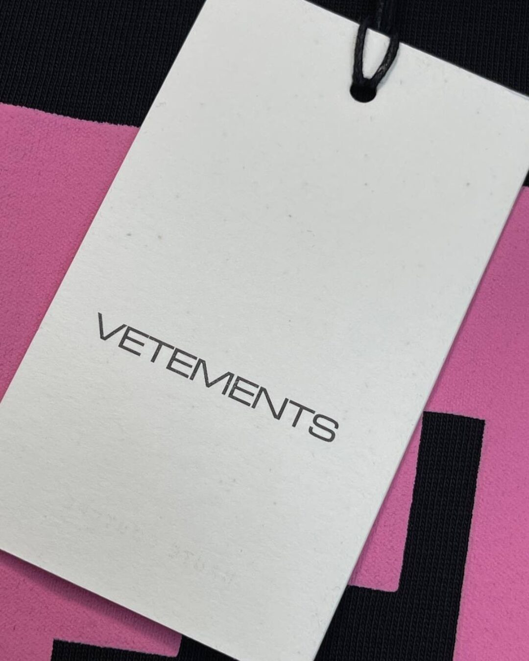 Футболка Vetements