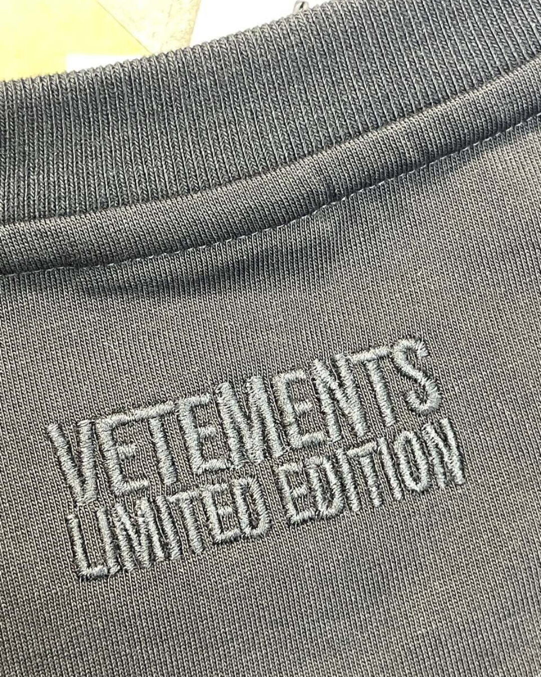 Футболка Vetements Vete — фото 9