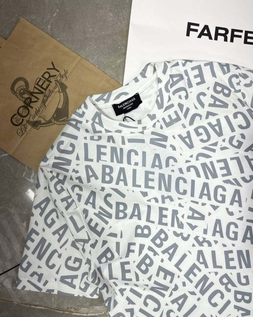 Футболка Balenciaga — фото 4
