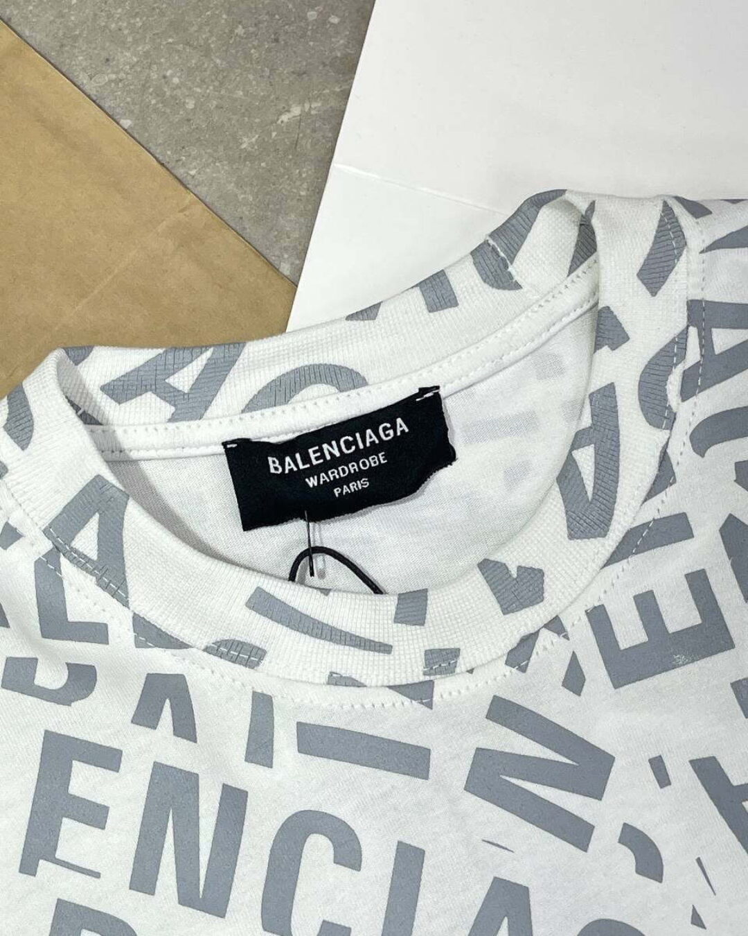 Футболка Balenciaga — фото 9