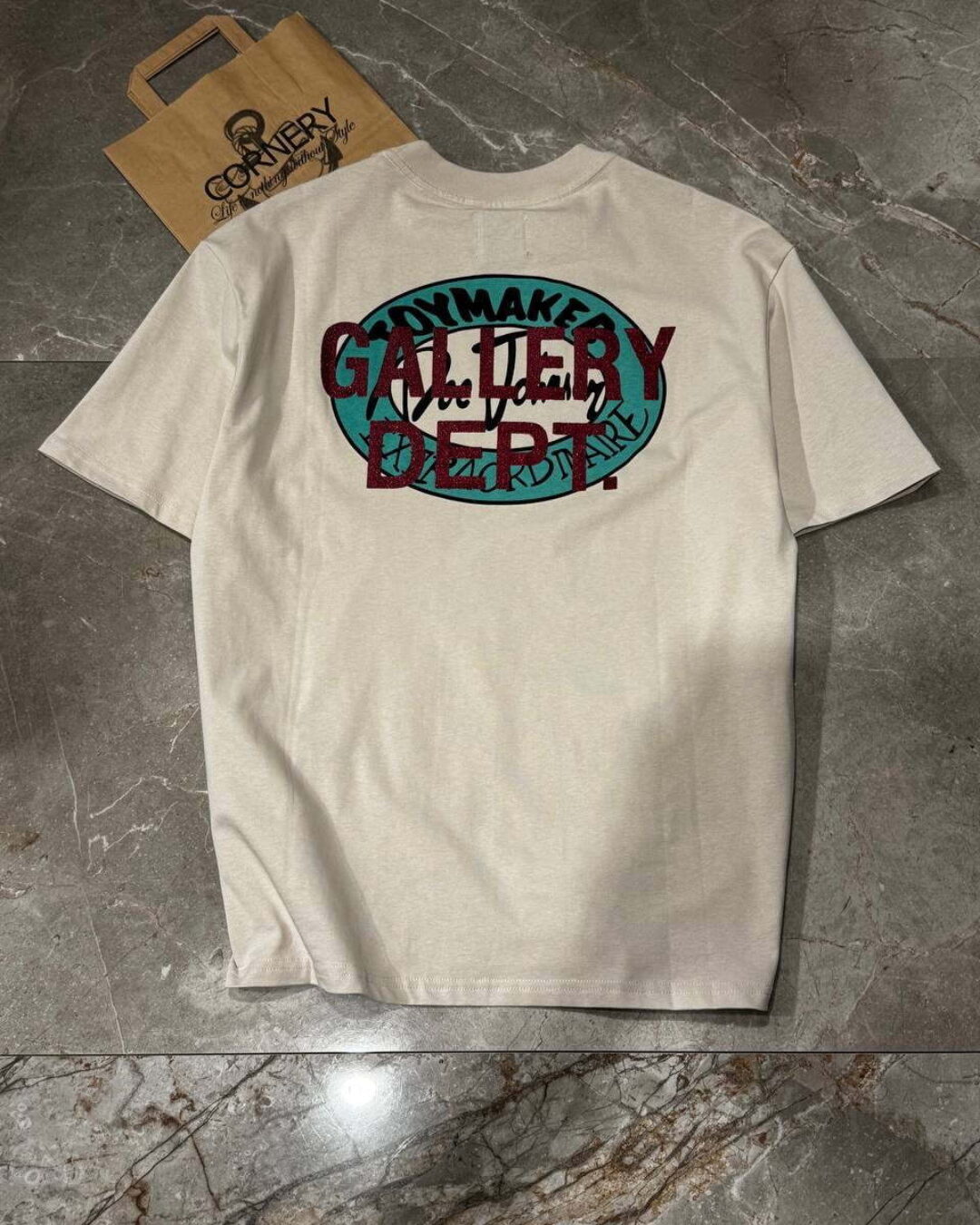 Футболка Gallery Dept