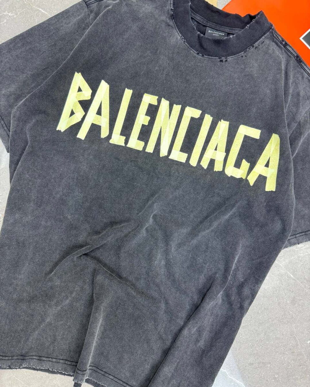 Футболка Balenciaga — фото 3