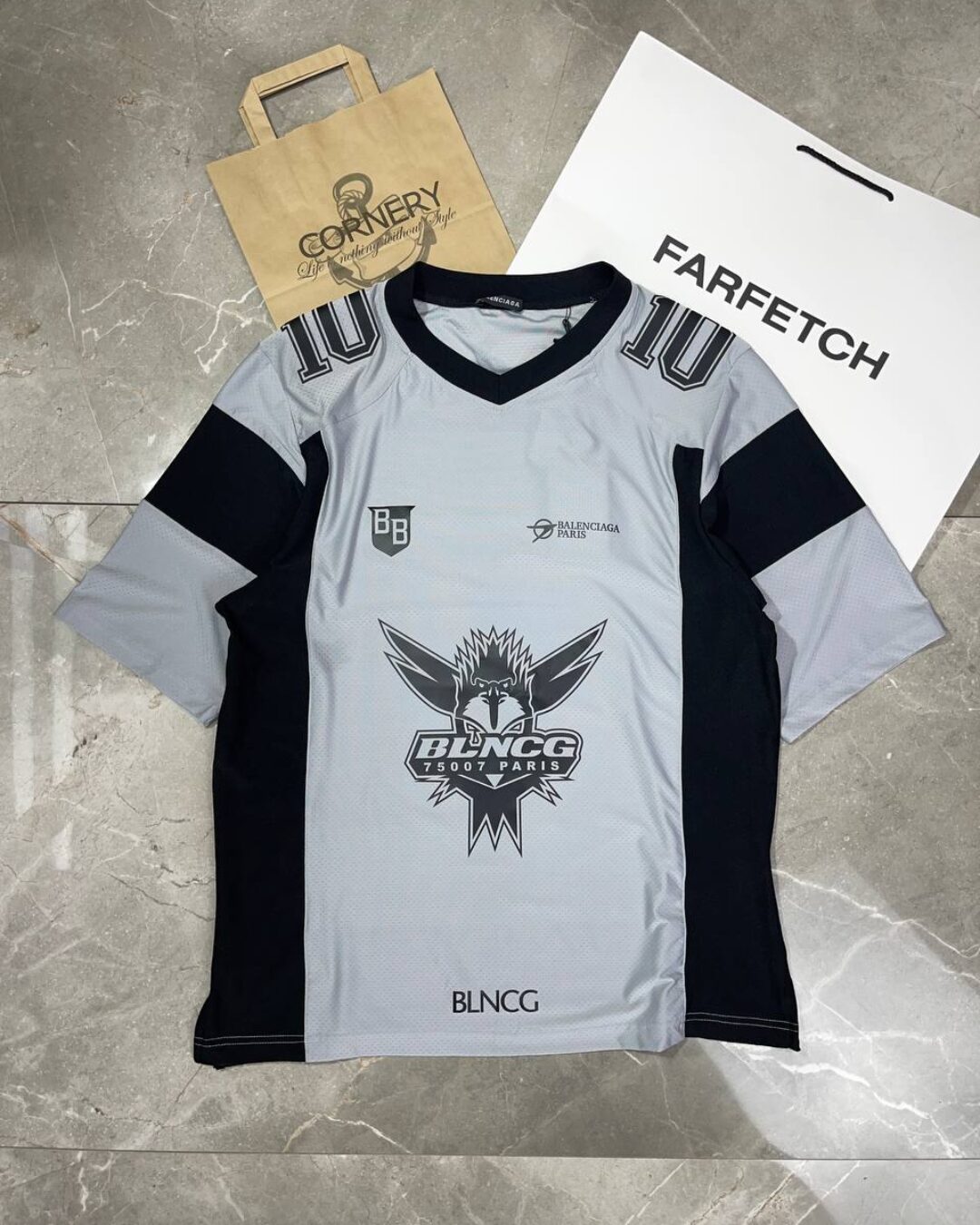 Футболка Balenciaga