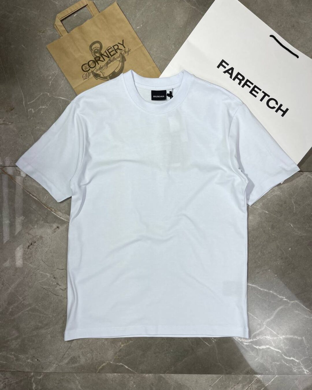 Футболка Balenciaga