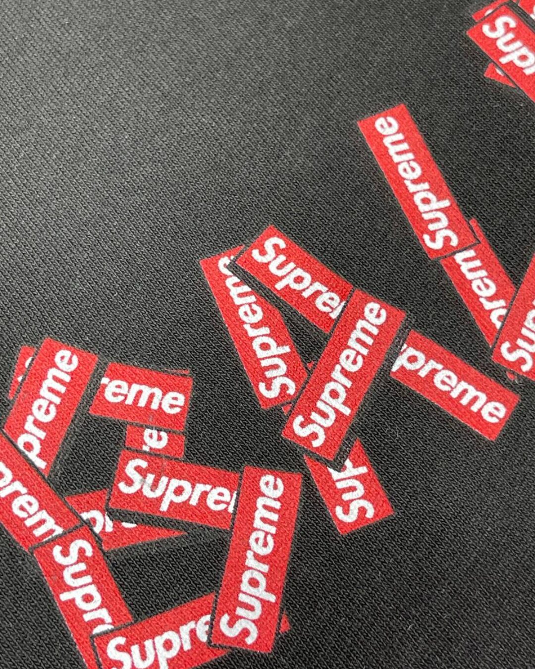 Футболка Balenciaga x Supreme — фото 6