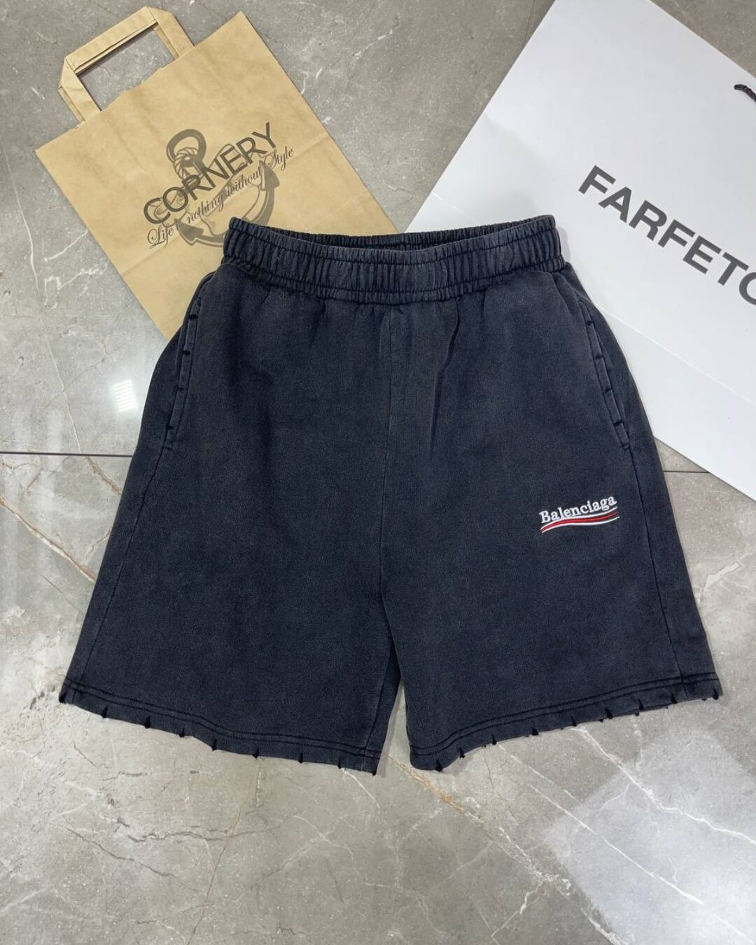 Шорты Balenciaga