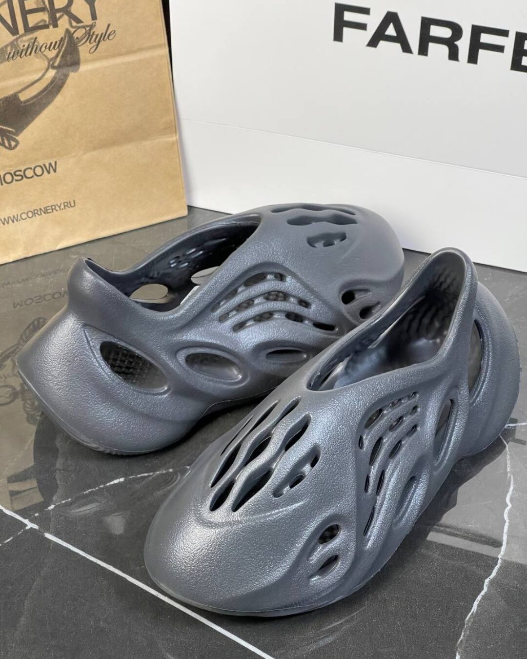 Yeezy Foam "Onyx" (дисконт) — фото 4