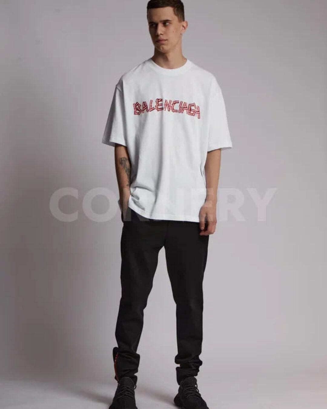 Футболка Balenciaga x Supreme — фото 7