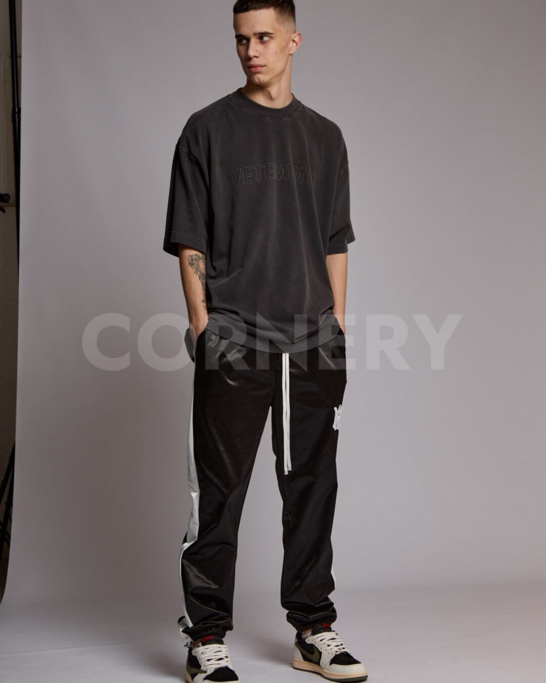 Футболка Vetements String Logo — фото 6