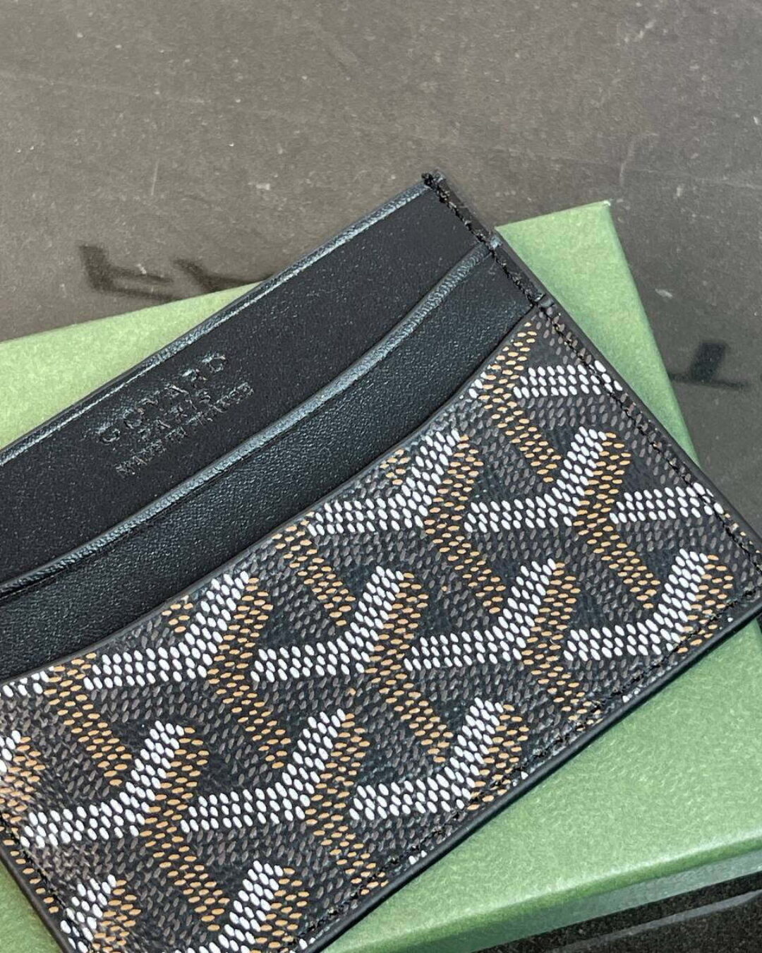 Картхолдер Goyard